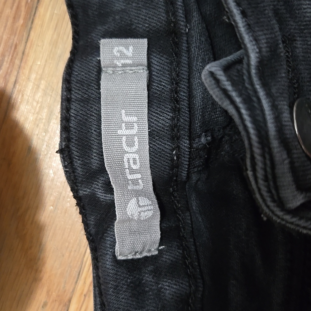 TRACTR Black Denim Short-Stors - Picture 3 of 4